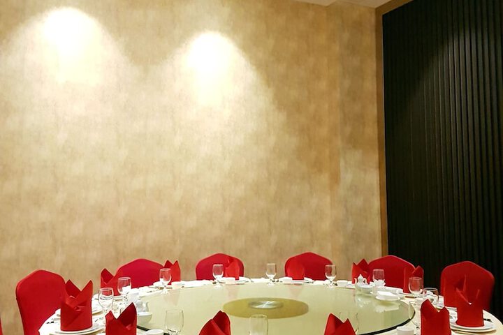 Ballroom/Hall 49 of 60