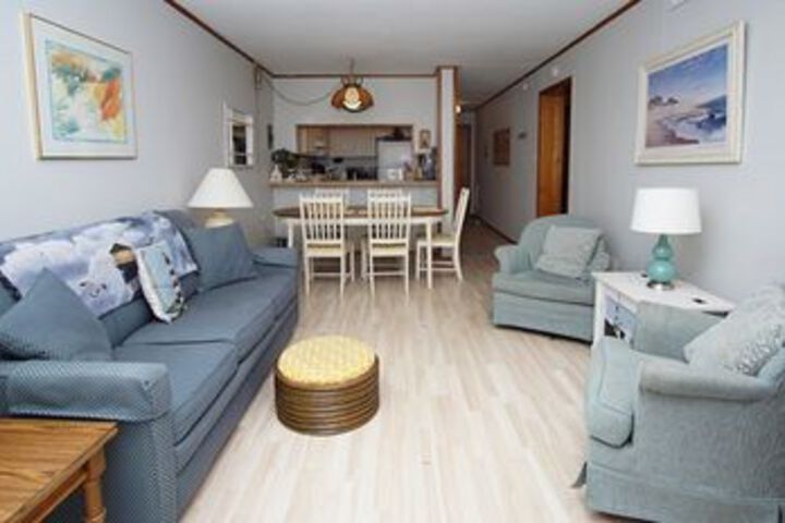 Room 16 of 19