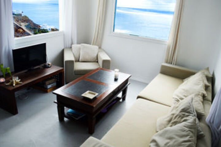 Room 53 of 60