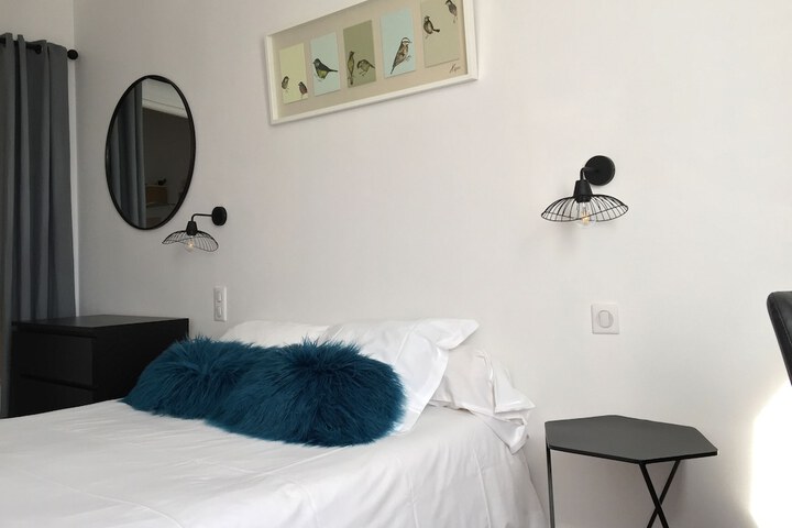 Room 16 of 36