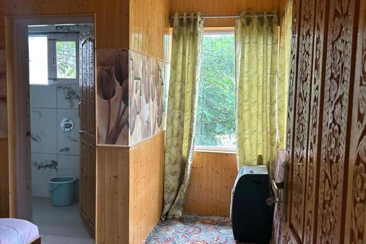 New kashmir inn
