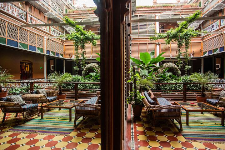 Guest Lobby