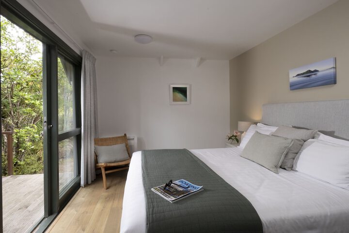 Room 9 of 46