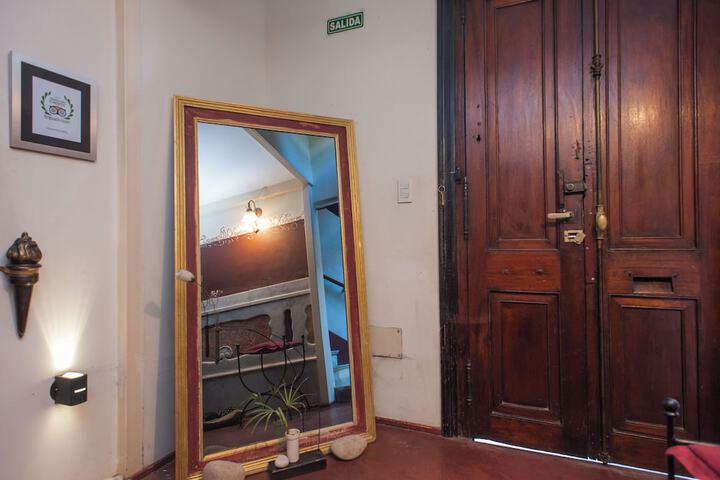 Hotel 3 of 278