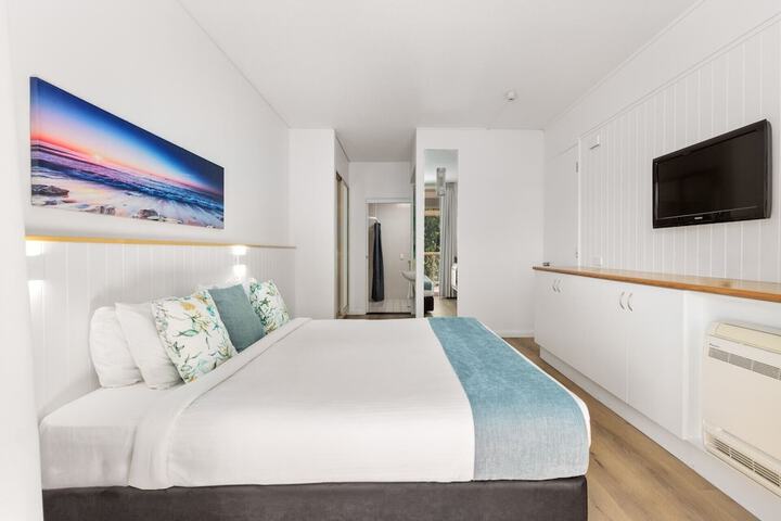 Room 44 of 121