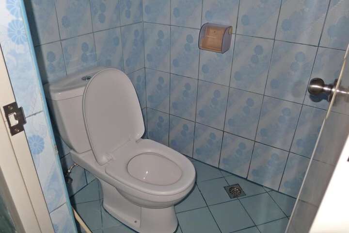 Room 12 of 20