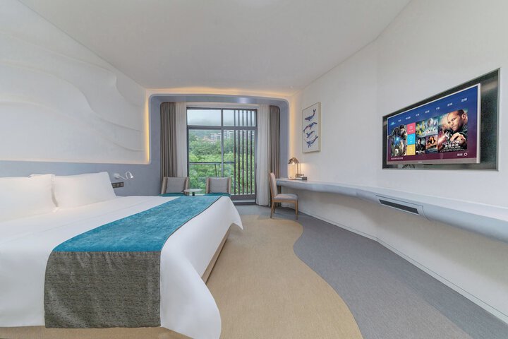 Room 2 of 27