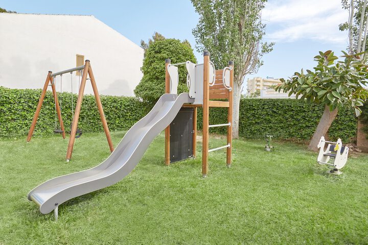 Children's play area - outdoor