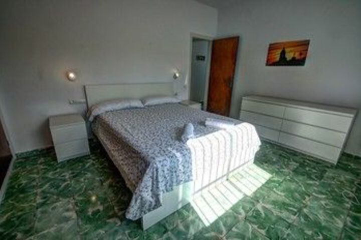 Room 7 of 26