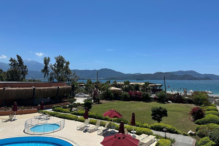 Hotel with Pool