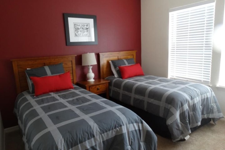 Room 6 of 21