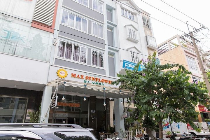 Hotel 7 of 27
