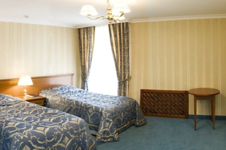 Room 7 of 54