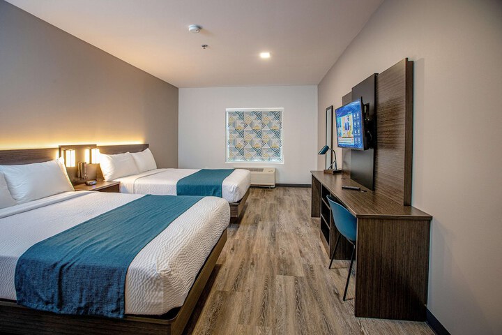 Room 27 of 47