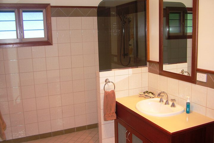 Room 18 of 35