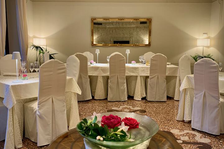 Dining 56 of 112