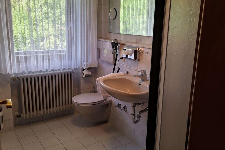 Room 56 of 71