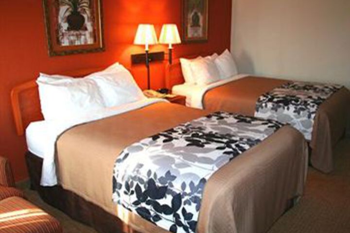 Room 3 of 7