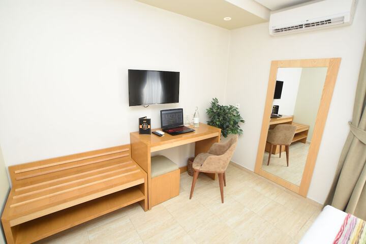 Room 22 of 60