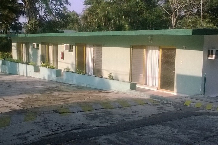 Hotel Exterior 55 of 57