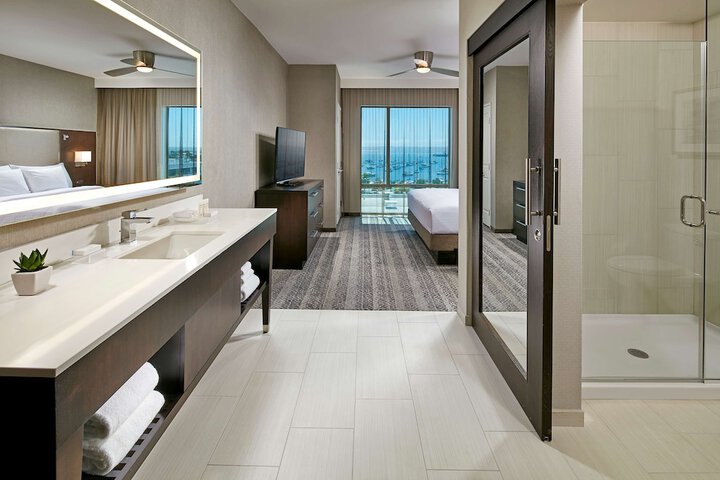 Bathroom shower
