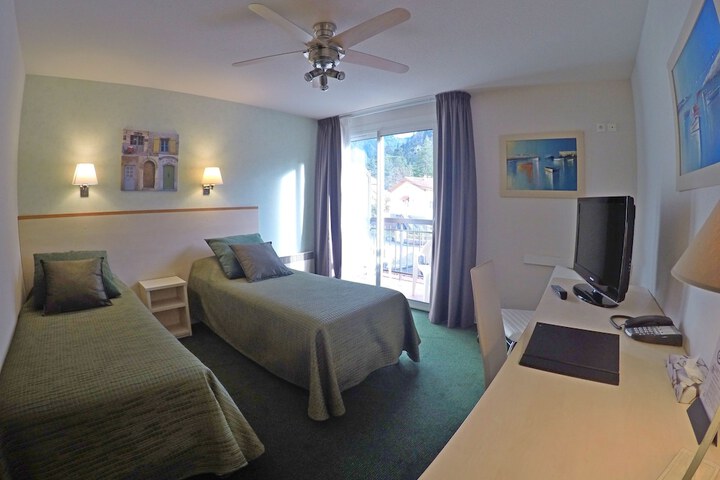 Room 38 of 70