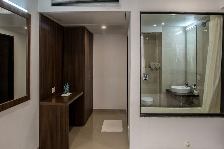 Room 29 of 58