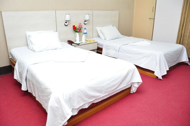Room 5 of 42