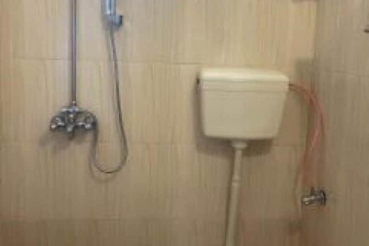Room 7 of 14