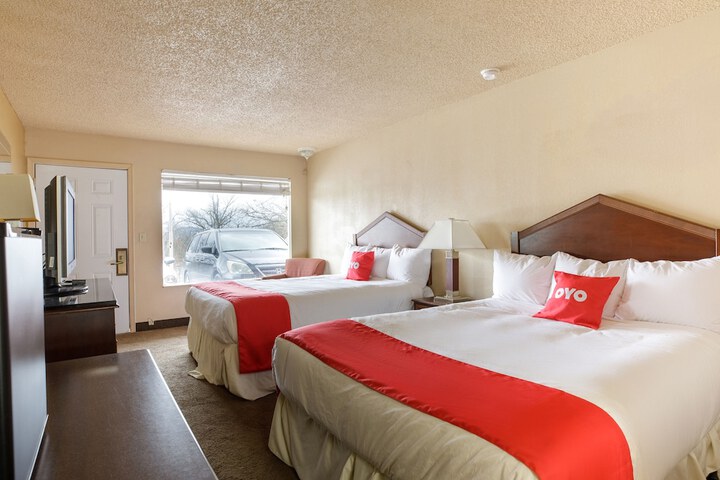 Room 16 of 28