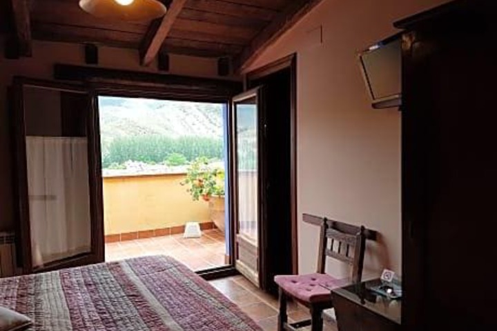 Photo 12
