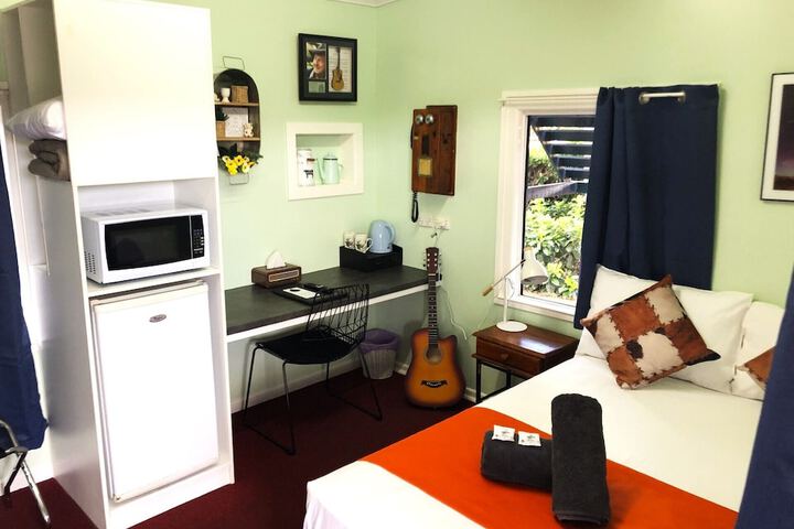 Room 25 of 91