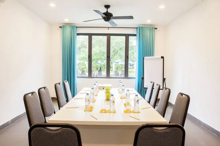 In-room business center