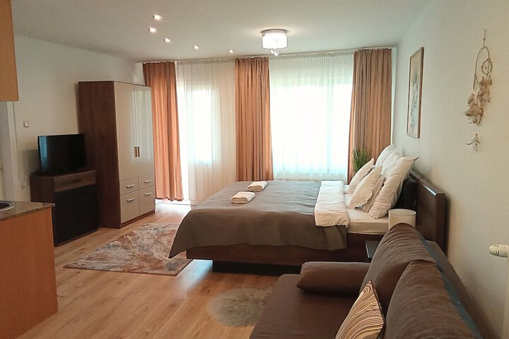 Room 18 of 71