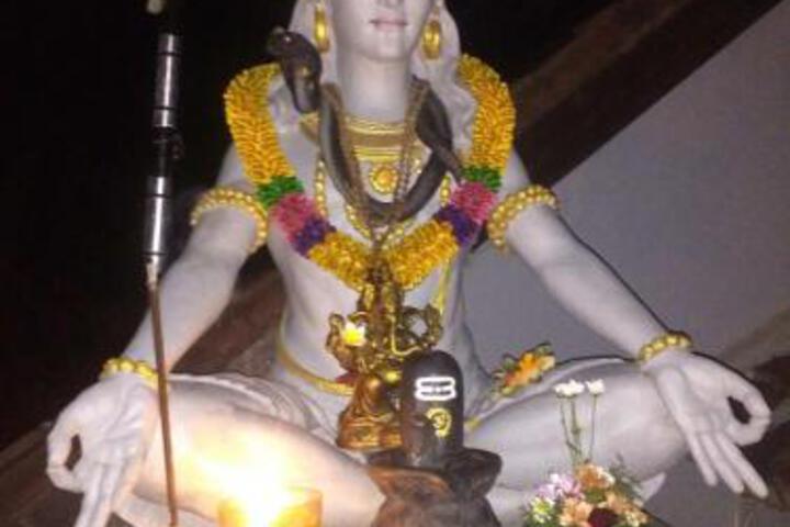 Shiva House