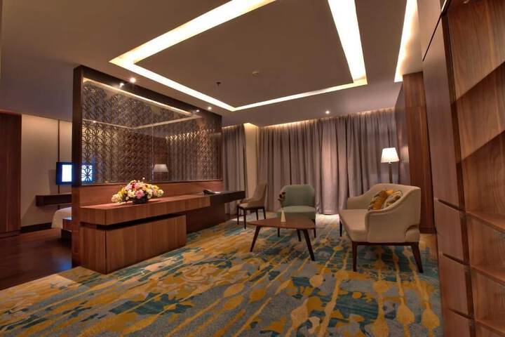 Room 15 of 52