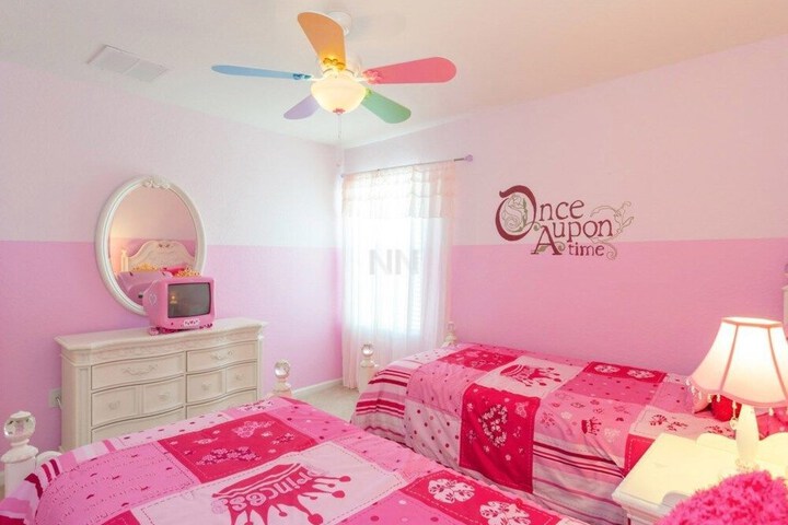 Room 12 of 42