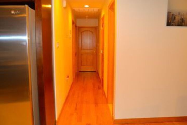 Ballroom/Hall 15 of 20