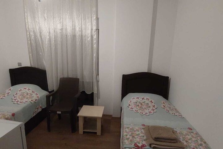 Room 15 of 36