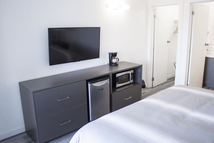 Room 3 of 13