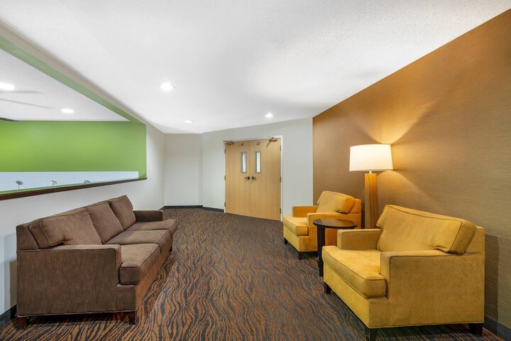 Guest Lobby