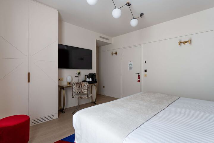 Room 50 of 133