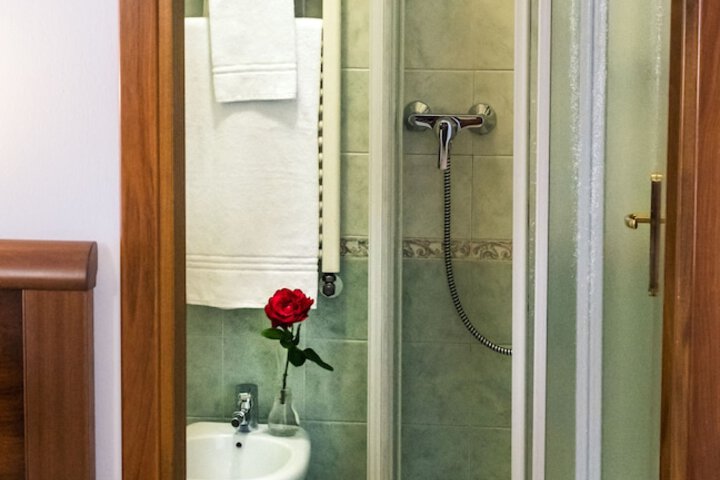 Room 16 of 89