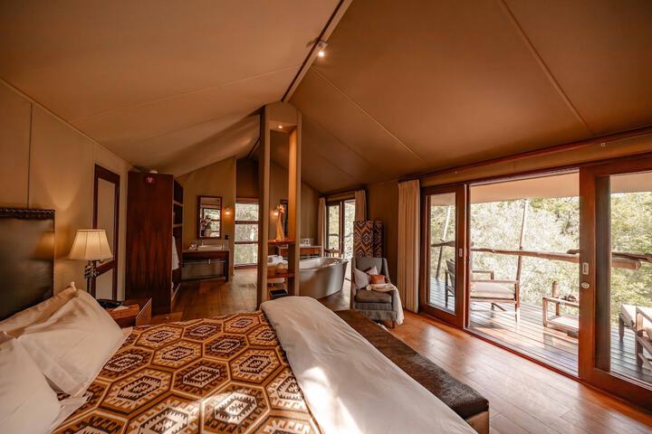 Room 4 of 34