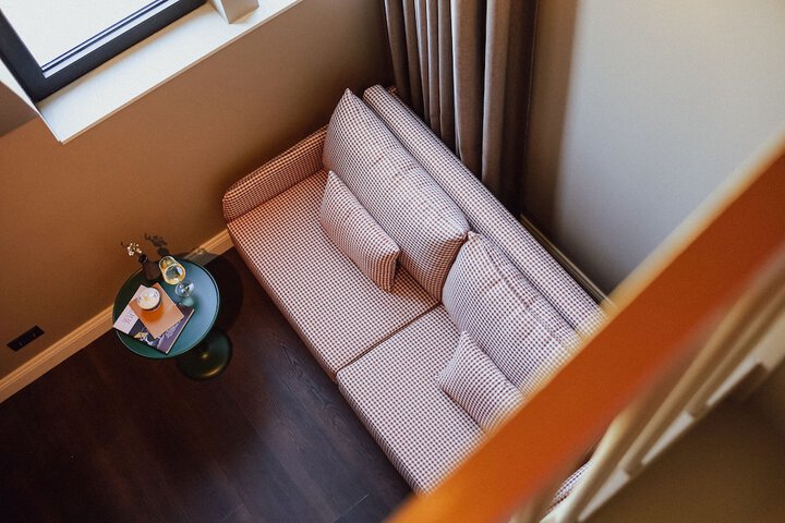 Room 25 of 48