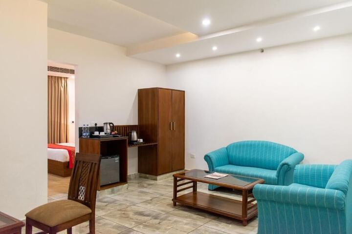 Room 30 of 49
