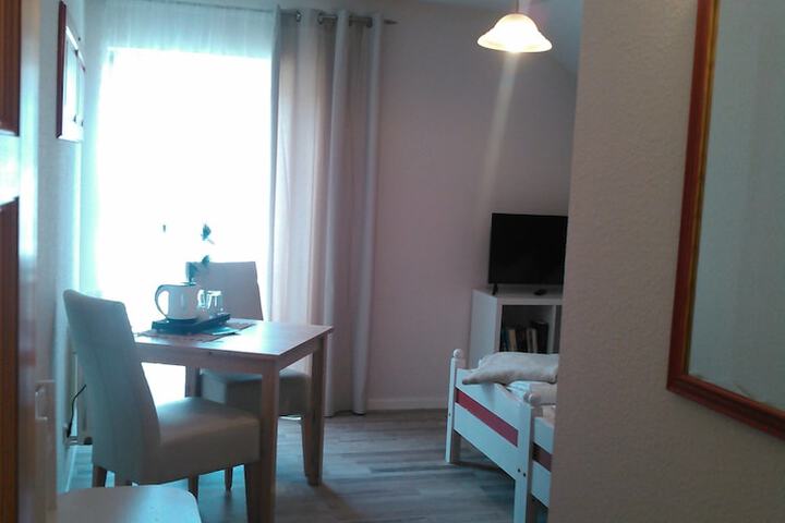 Room 13 of 35