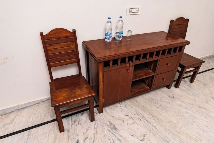 Room 4 of 24