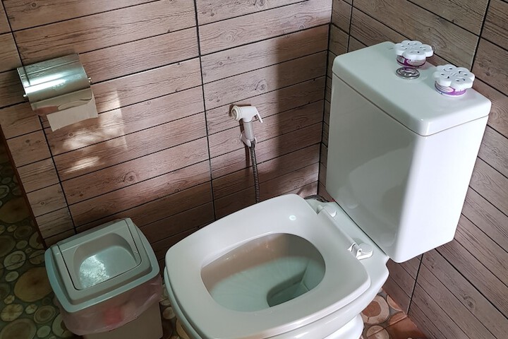 Room 16 of 27