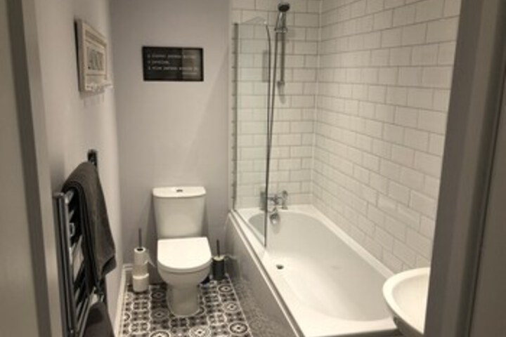 Room 4 of 22